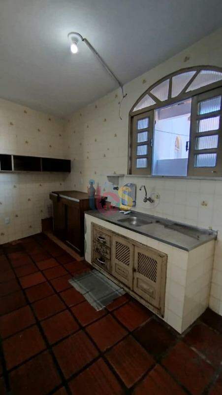 Casa para alugar com 2 quartos, 100m² - Foto 8