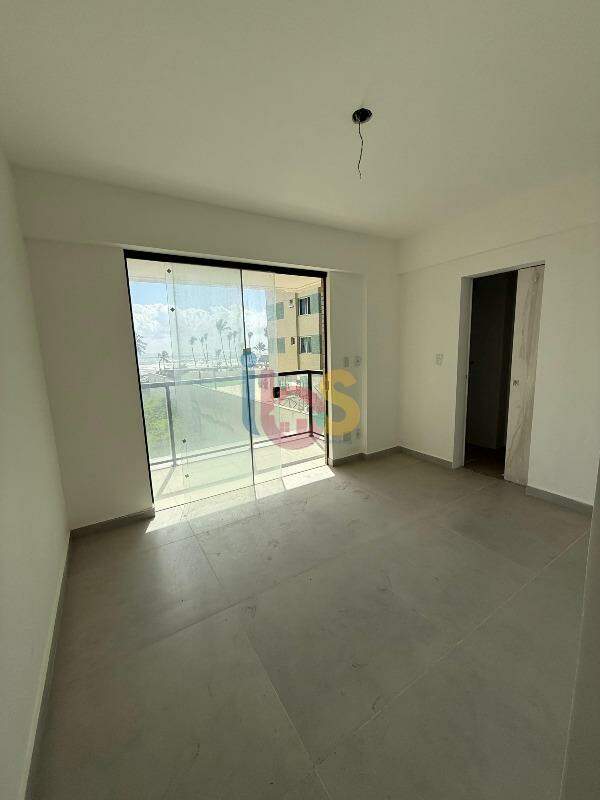 Apartamento à venda com 2 quartos, 80m² - Foto 3