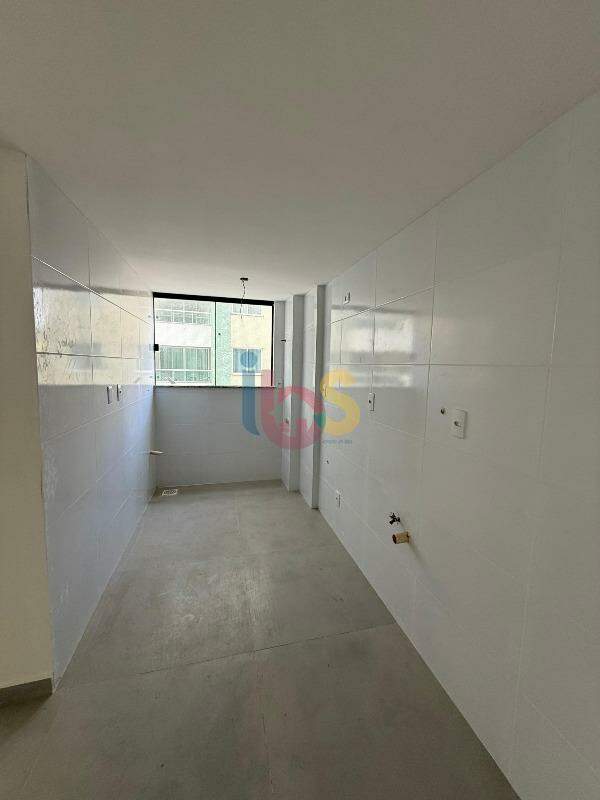 Apartamento à venda com 2 quartos, 80m² - Foto 5