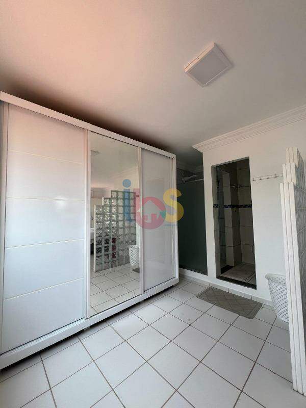 Casa para alugar com 6 quartos, 350m² - Foto 17