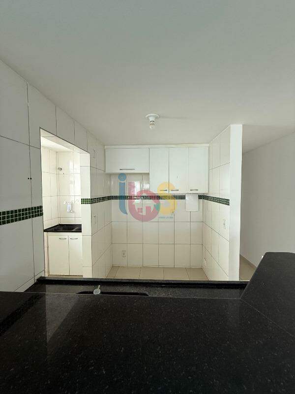 Apartamento para alugar com 2 quartos, 70m² - Foto 8