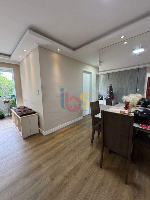 Apartamento à venda com 2 quartos, 65m² - Foto 4