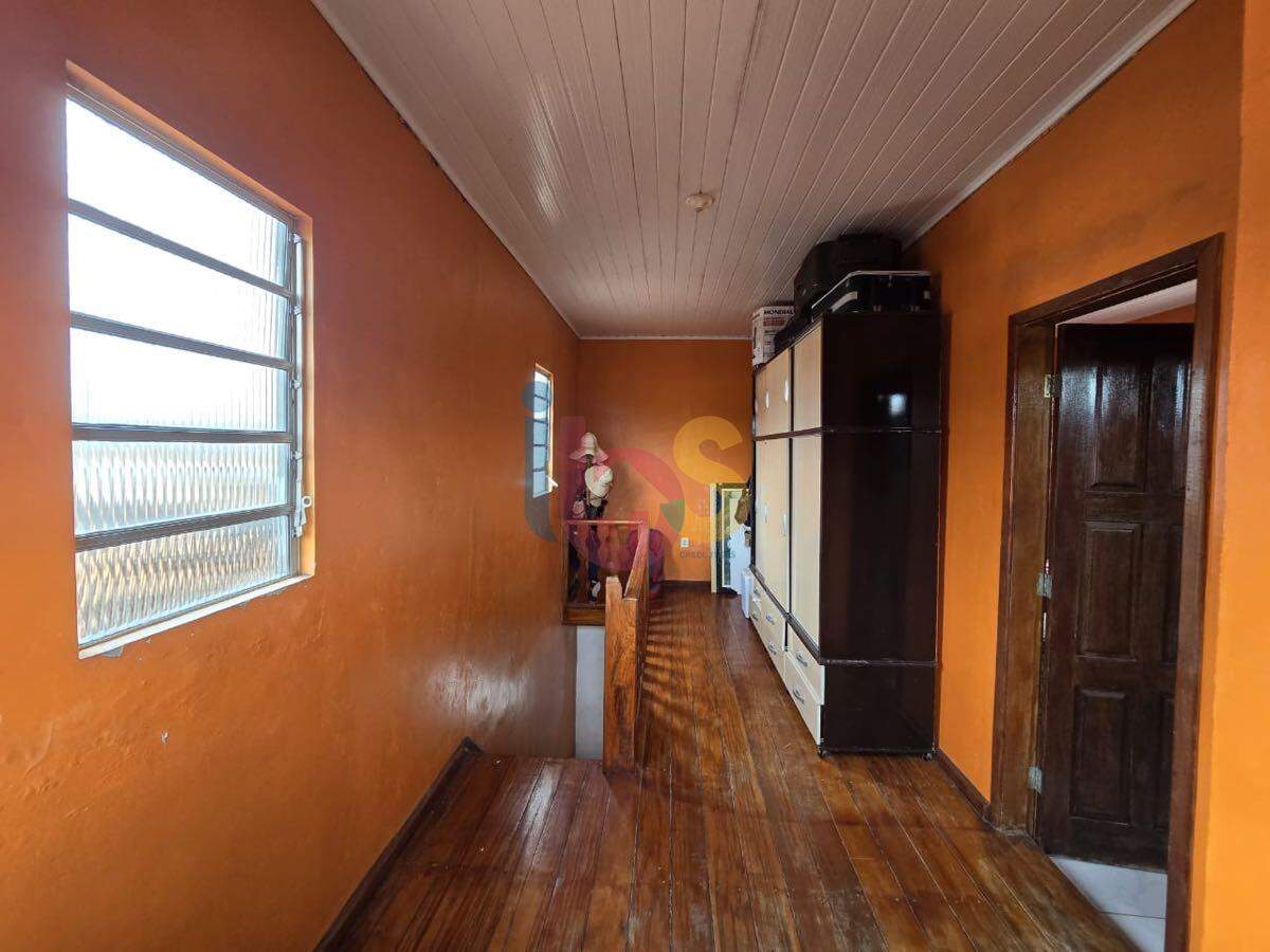 Casa à venda com 3 quartos, 325m² - Foto 6