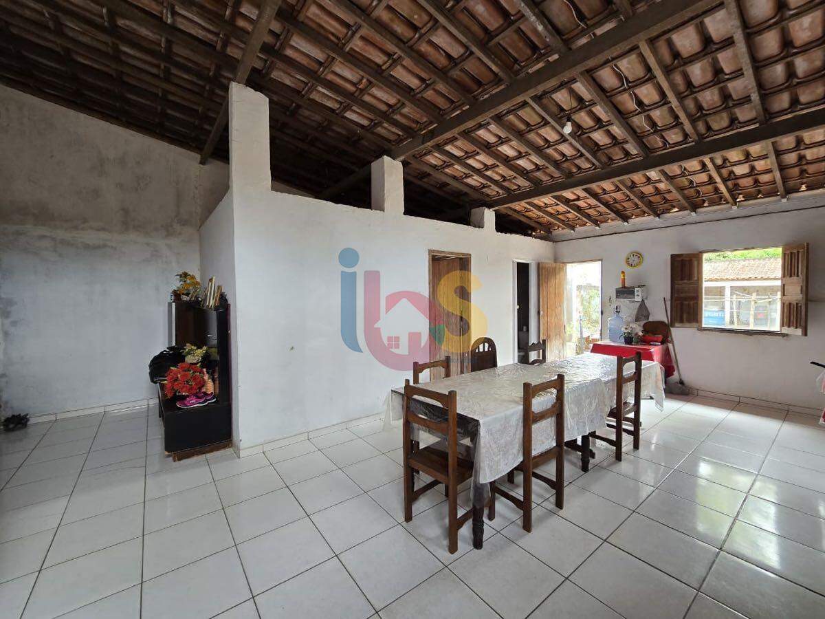 Casa à venda com 3 quartos, 325m² - Foto 7