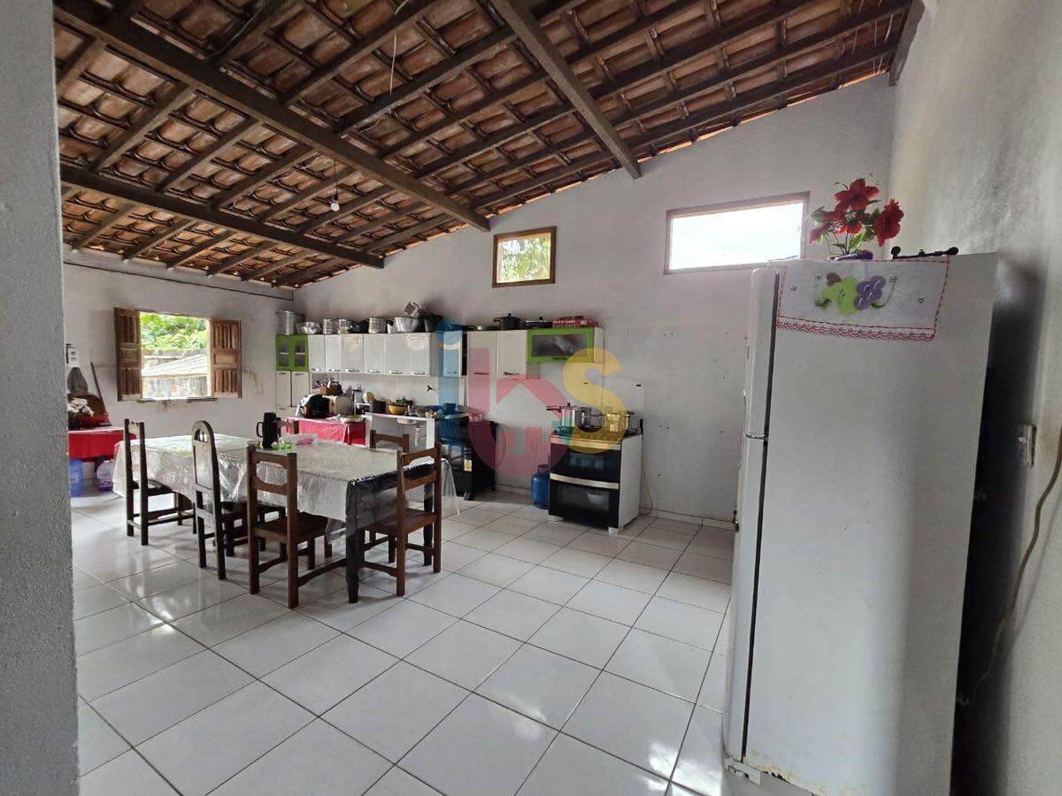 Casa à venda com 3 quartos, 325m² - Foto 9