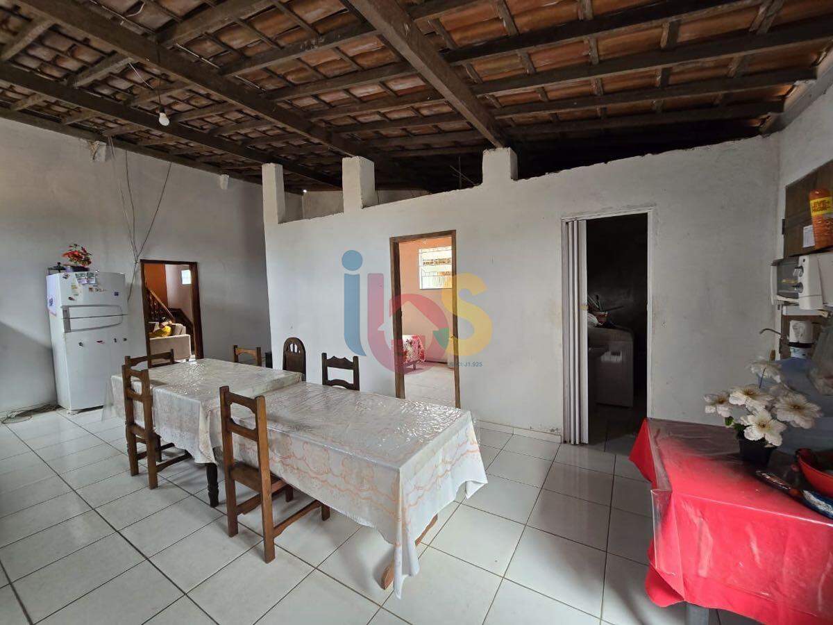 Casa à venda com 3 quartos, 325m² - Foto 8