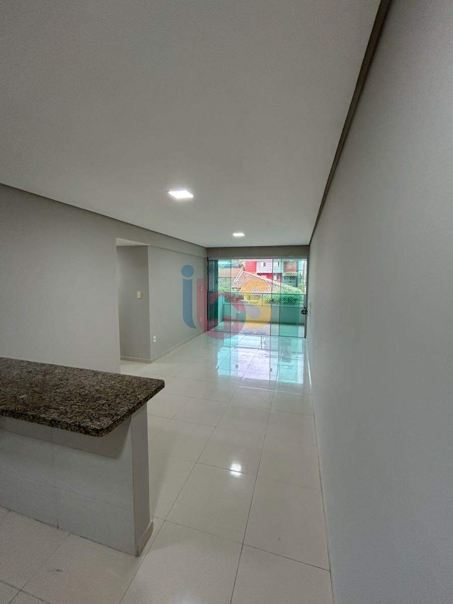 Apartamento à venda com 2 quartos, 78m² - Foto 3