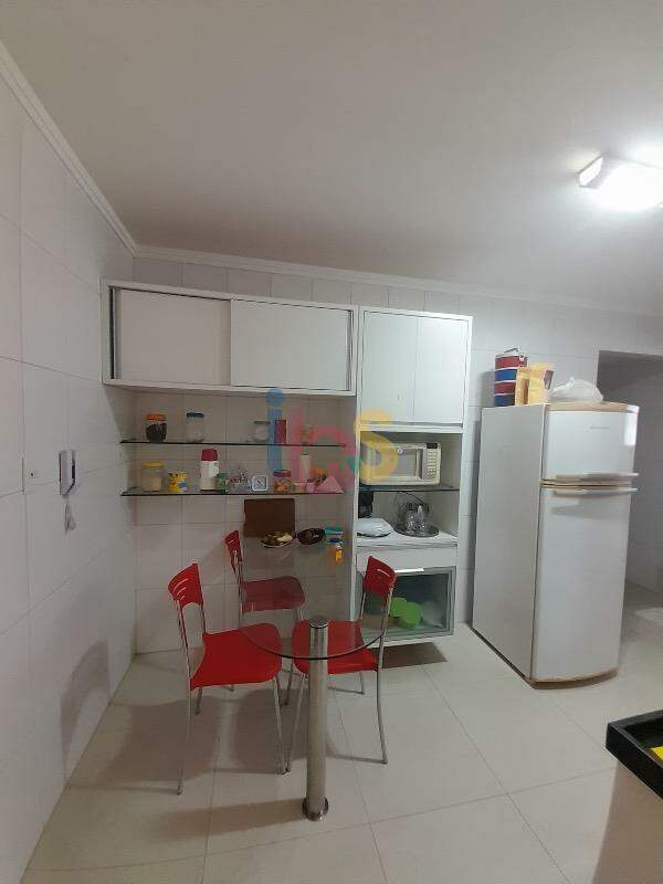 Apartamento para alugar com 3 quartos, 105m² - Foto 10