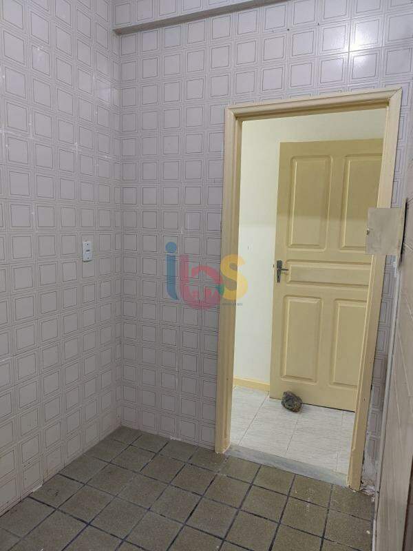 Apartamento para alugar com 2 quartos, 75m² - Foto 6