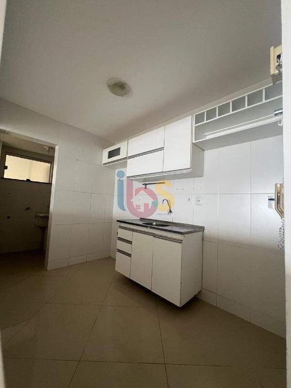 Apartamento à venda com 3 quartos, 83m² - Foto 15