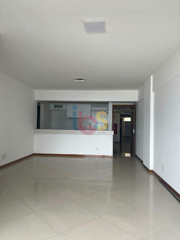 Apartamento à venda com 3 quartos, 83m² - Foto 3