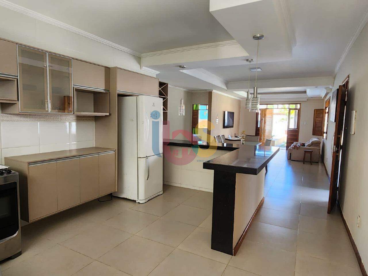 Casa à venda com 4 quartos, 150m² - Foto 13