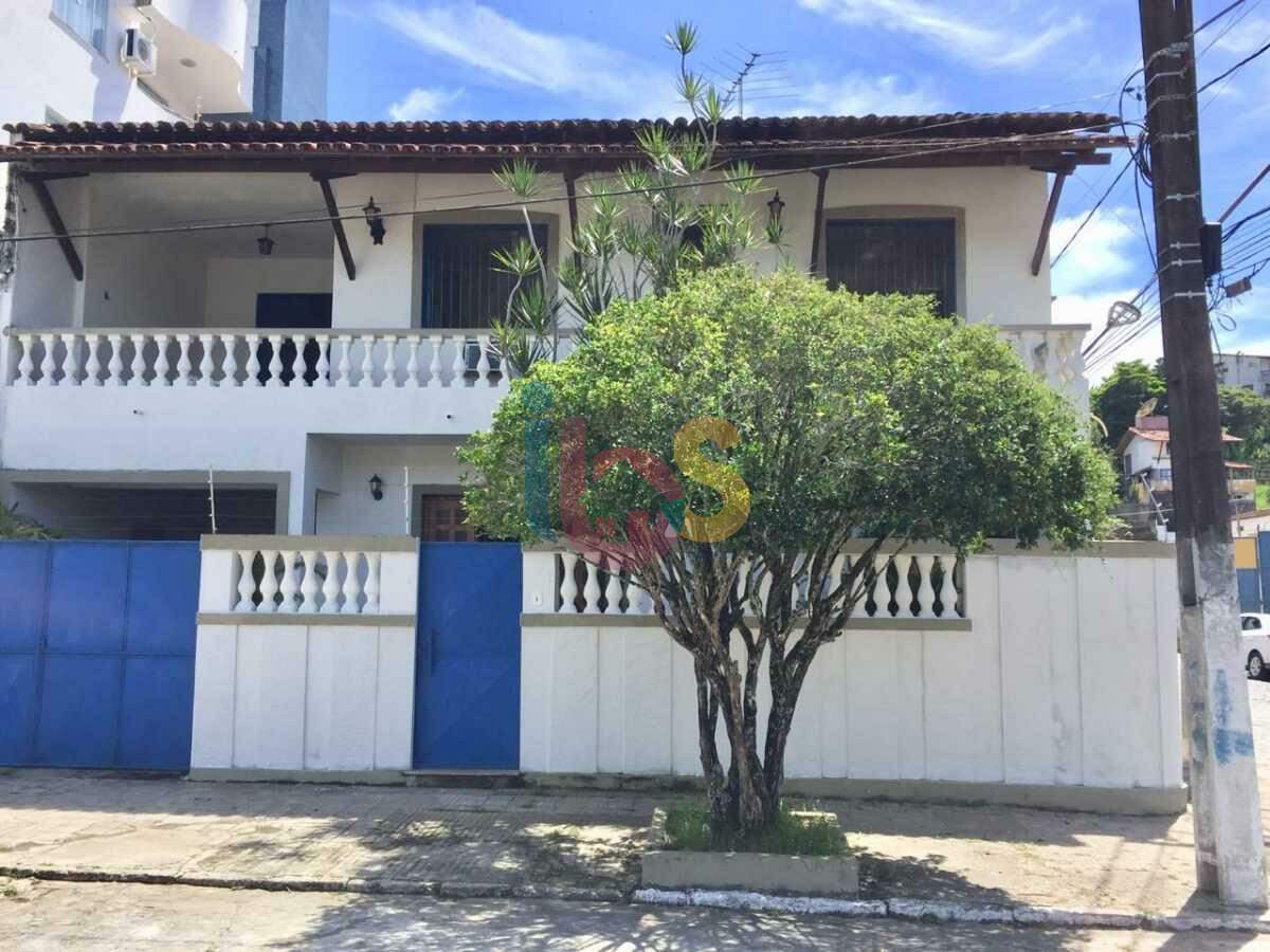 Casa para alugar com 3 quartos, 180m² - Foto 1