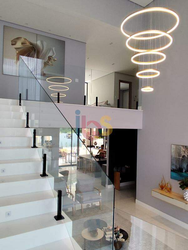 Casa à venda com 4 quartos, 350m² - Foto 13