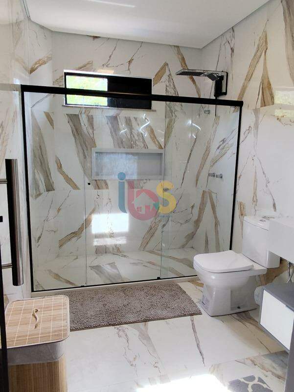 Casa à venda com 4 quartos, 350m² - Foto 16