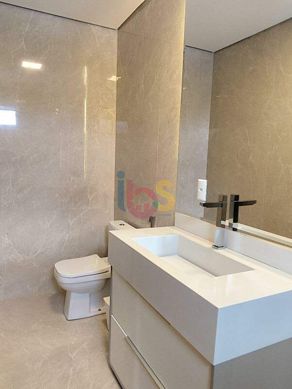 Casa à venda com 4 quartos, 350m² - Foto 21