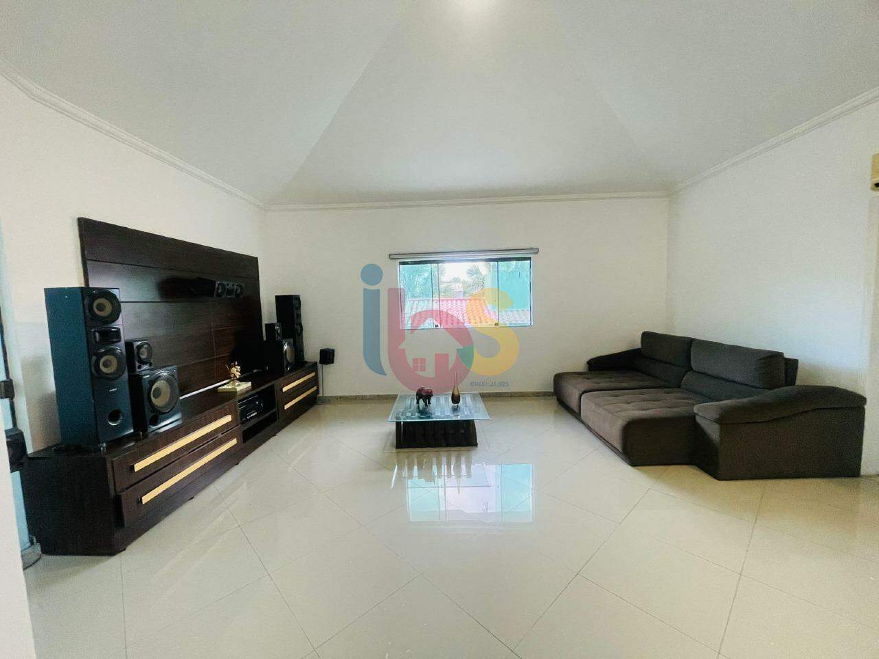 Casa para alugar com 5 quartos, 280m² - Foto 5