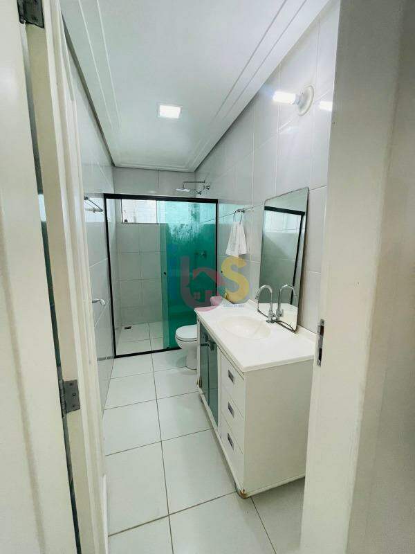 Casa para alugar com 5 quartos, 280m² - Foto 10