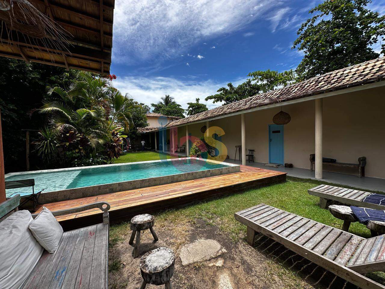 Hotel, 9 quartos, 400 m² - Foto 1