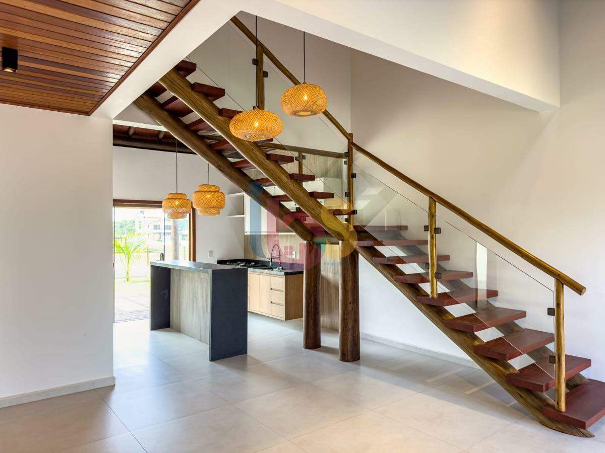 Casa à venda com 4 quartos, 200m² - Foto 5