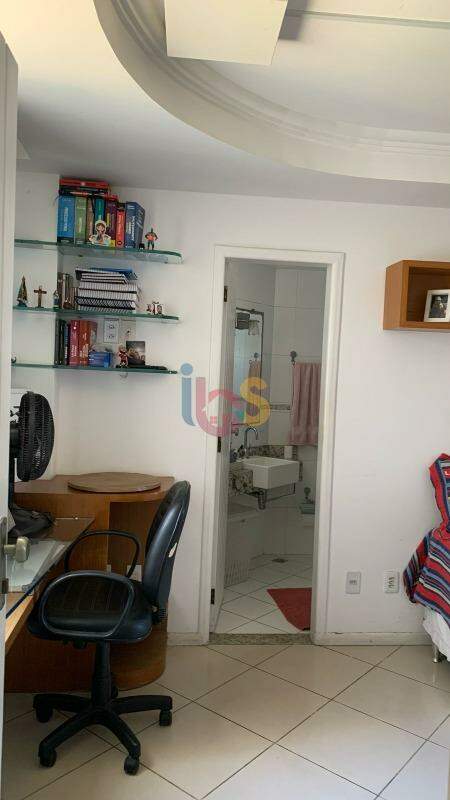 Apartamento à venda com 3 quartos, 150m² - Foto 8