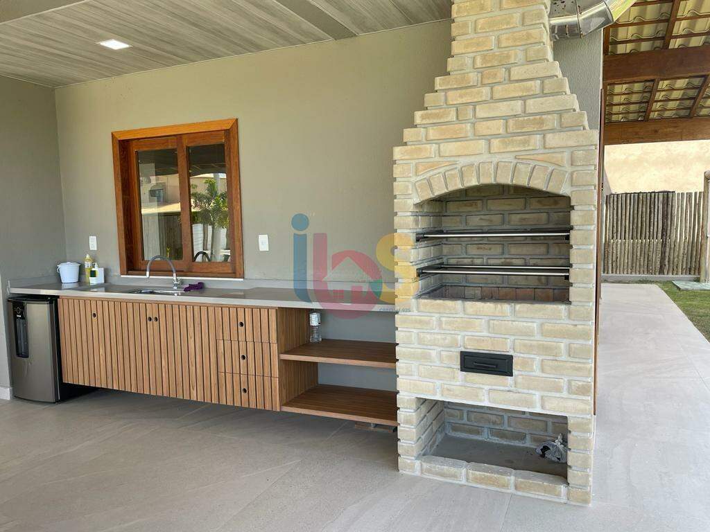 Casa para alugar com 5 quartos, 310m² - Foto 6