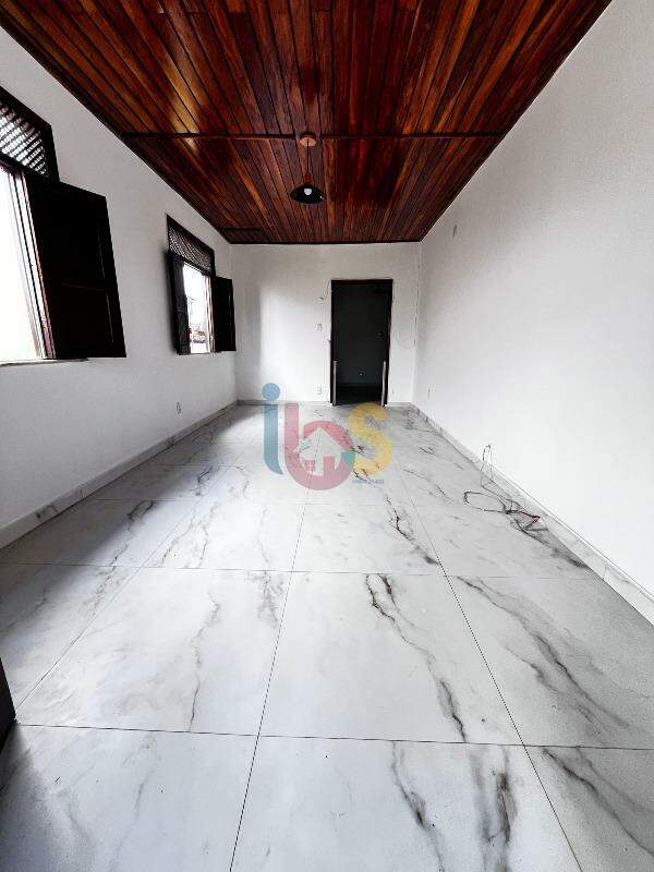Apartamento para alugar com 3 quartos, 90m² - Foto 2