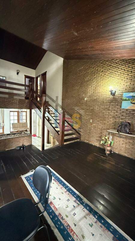 Casa à venda com 4 quartos, 364m² - Foto 9