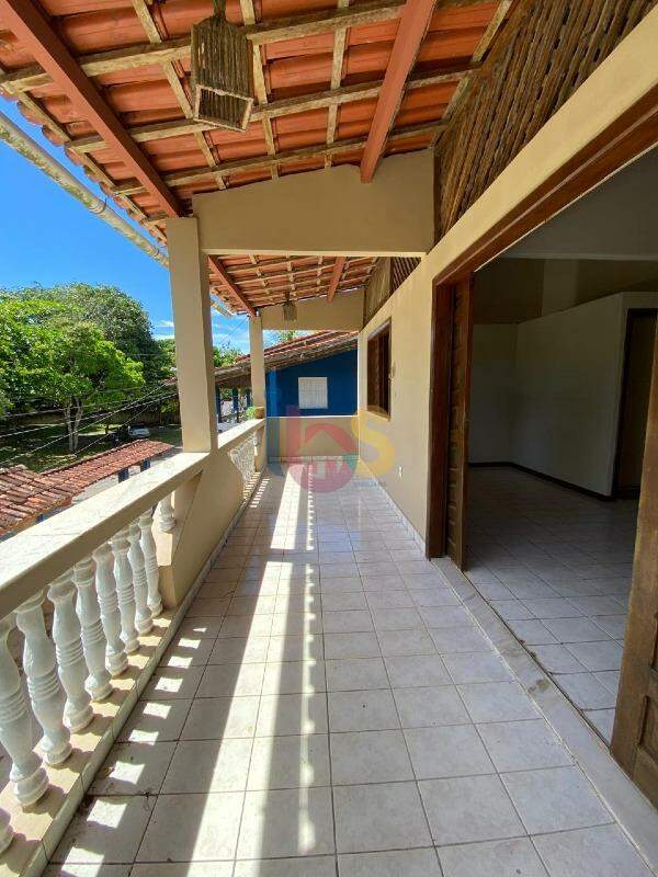 Casa à venda com 5 quartos, 200m² - Foto 13
