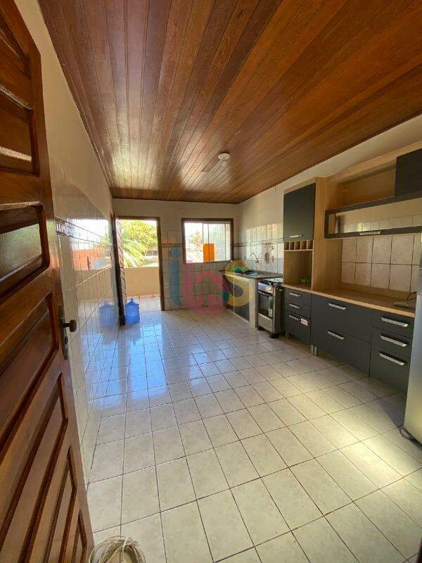 Casa à venda com 5 quartos, 200m² - Foto 16