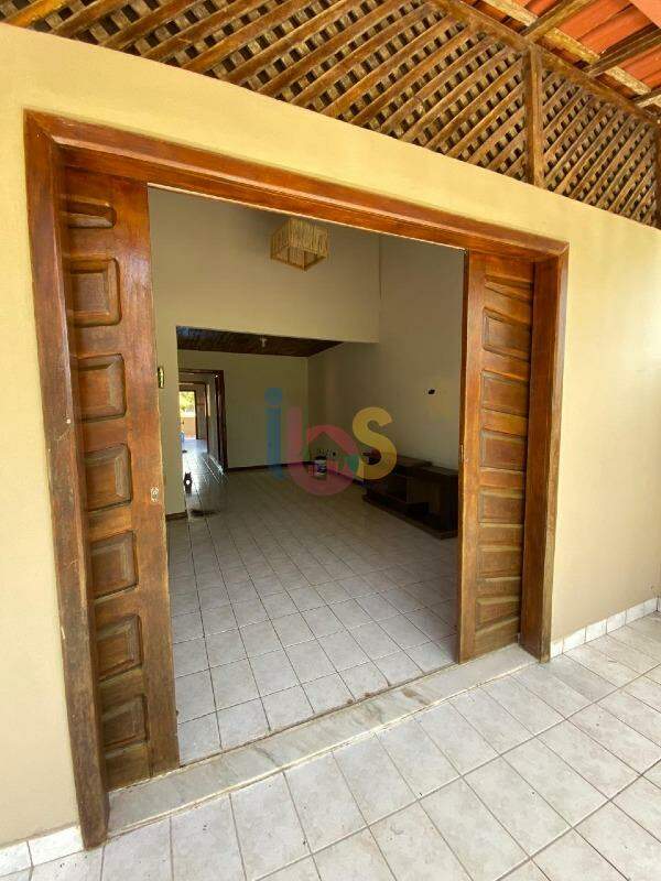 Casa à venda com 5 quartos, 200m² - Foto 12