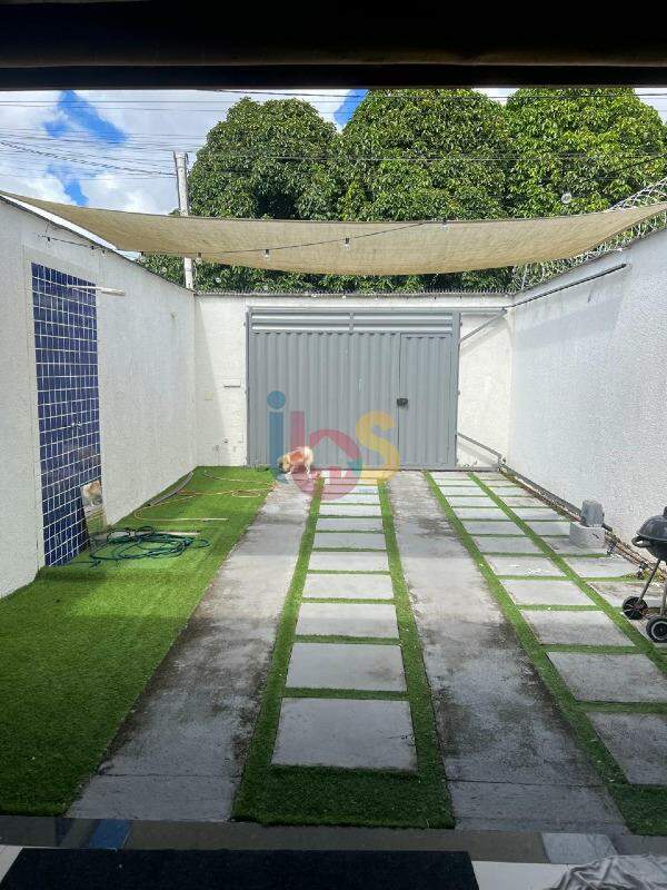 Casa à venda com 2 quartos, 118m² - Foto 3