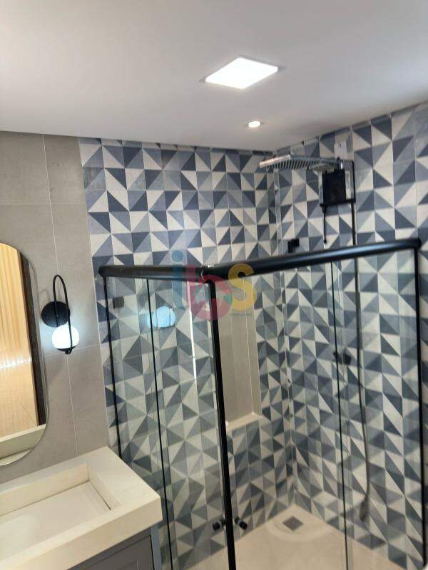Casa à venda com 3 quartos, 280m² - Foto 9
