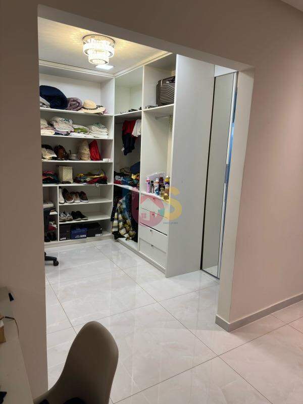 Casa à venda com 3 quartos, 280m² - Foto 8