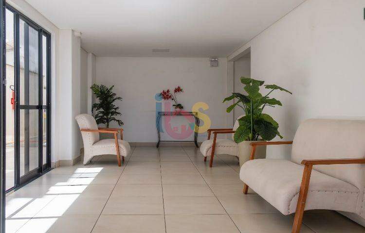 Apartamento para alugar com 2 quartos, 76m² - Foto 4
