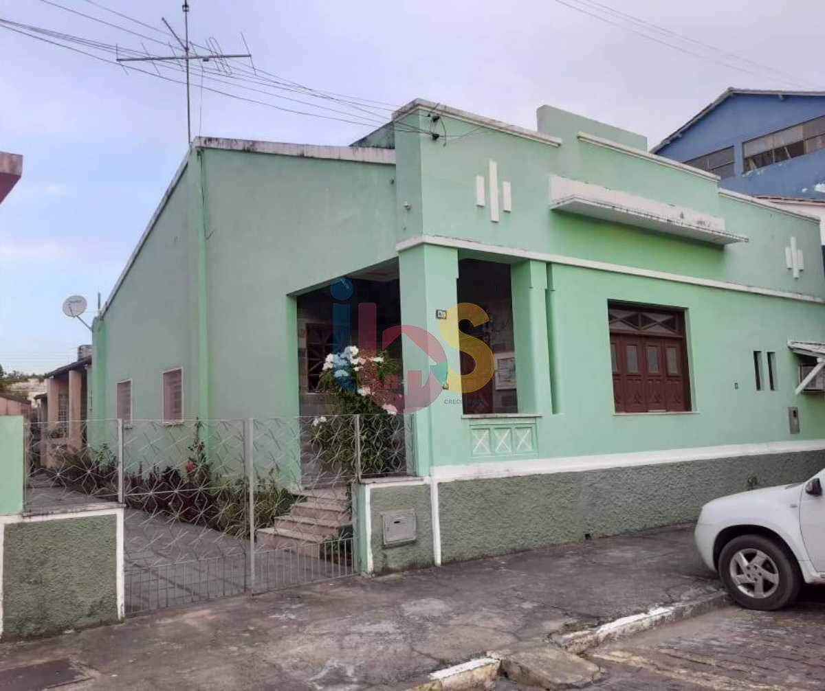 Casa à venda com 4 quartos, 540m² - Foto 1