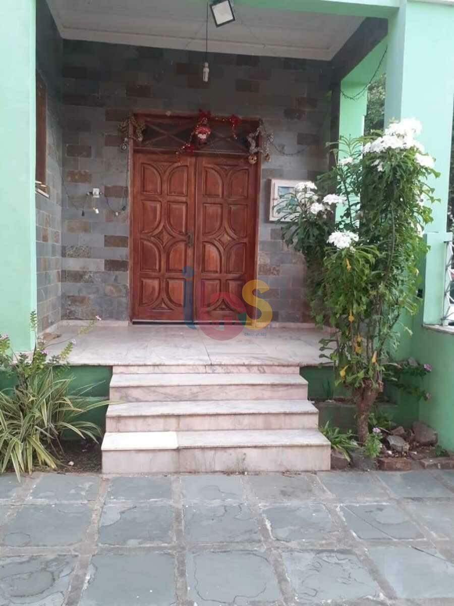 Casa à venda com 4 quartos, 540m² - Foto 3