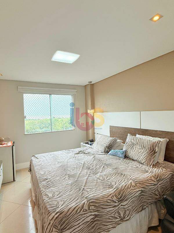Apartamento à venda com 3 quartos, 166m² - Foto 5
