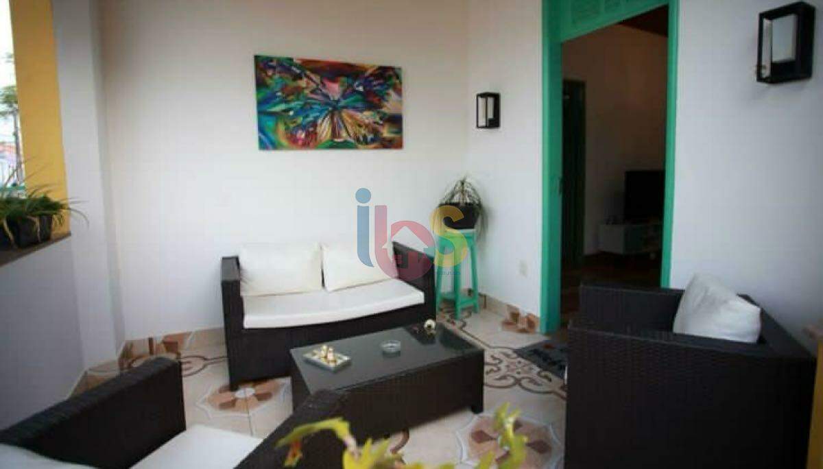 Casa à venda com 3 quartos, 280m² - Foto 5