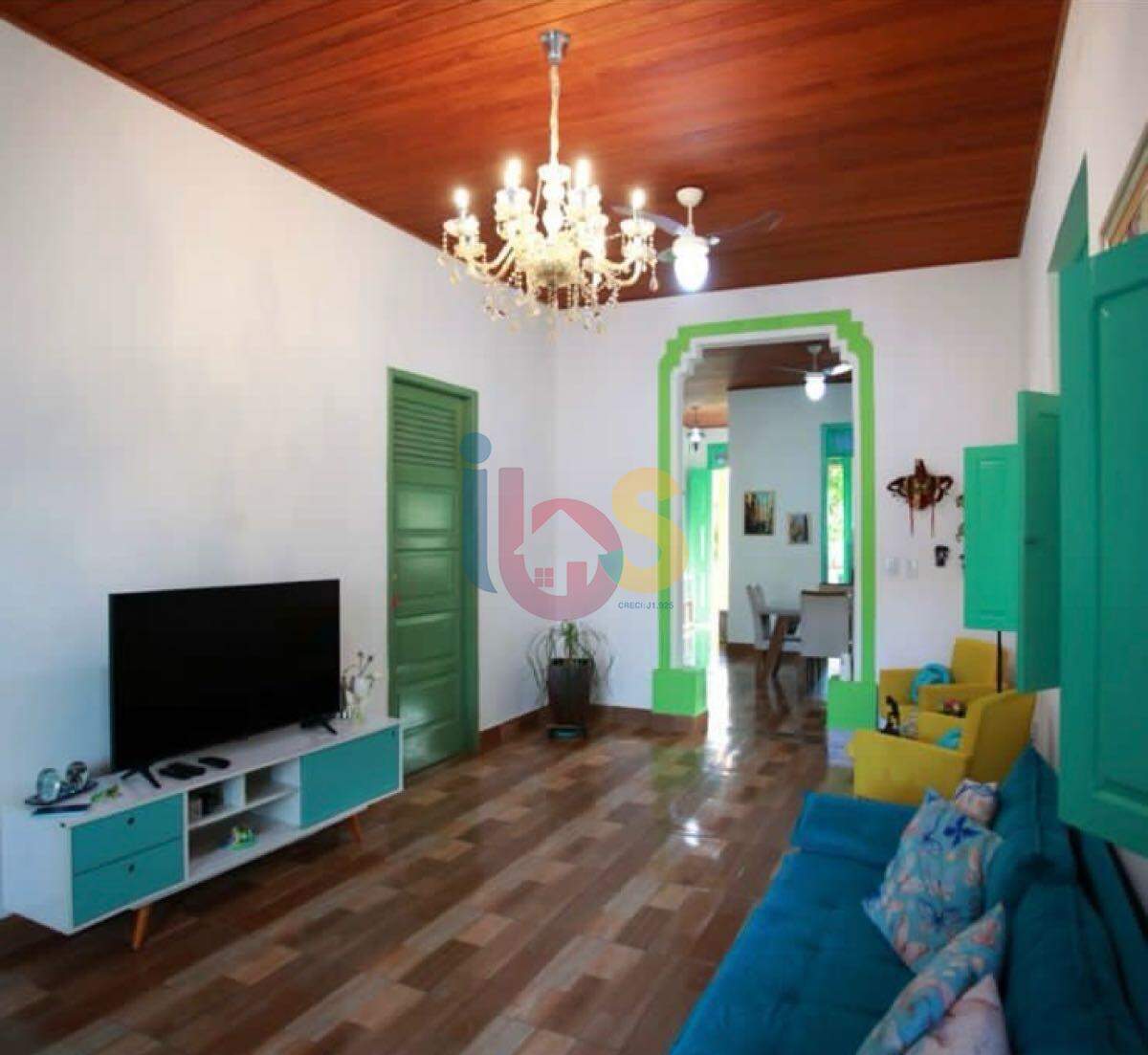 Casa à venda com 3 quartos, 280m² - Foto 4
