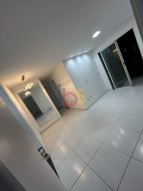 Apartamento para alugar com 3 quartos, 82m² - Foto 2