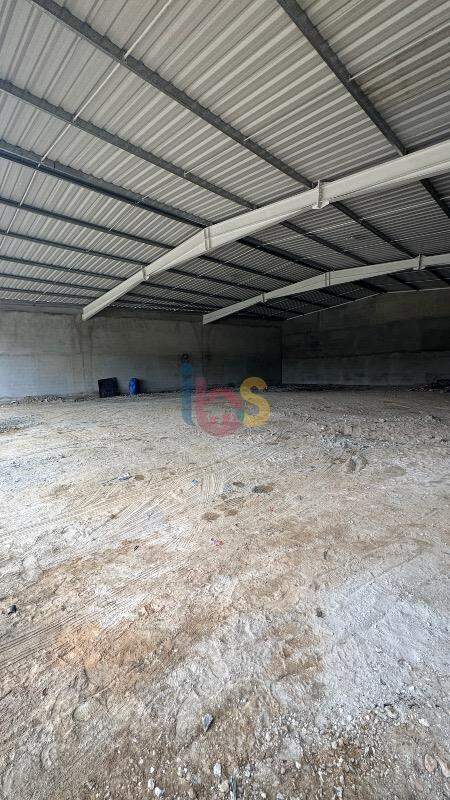 Depósito-Galpão-Armazém para alugar, 650m² - Foto 2