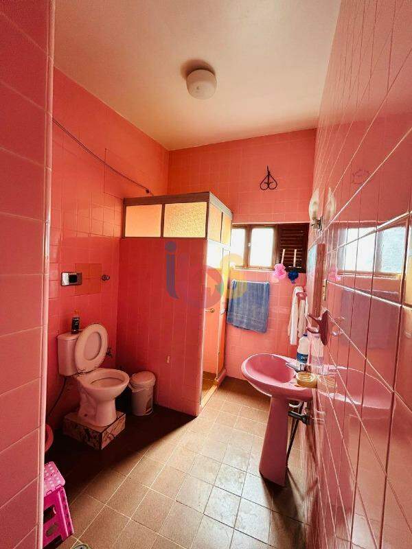 Casa para alugar com 4 quartos, 1800m² - Foto 13