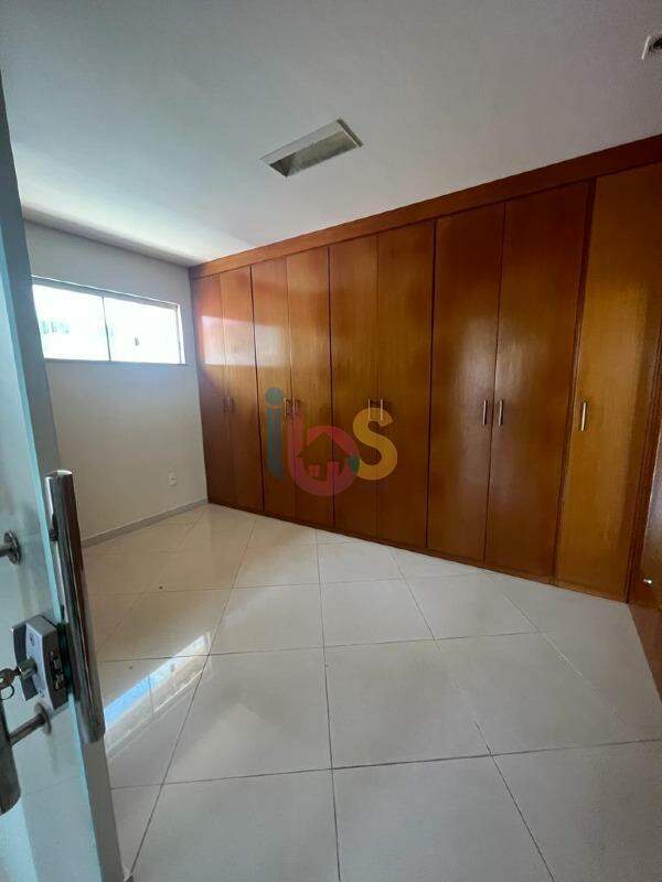 Casa para alugar com 4 quartos, 250m² - Foto 10