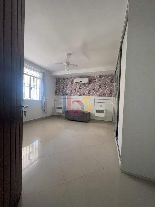 Casa para alugar com 4 quartos, 250m² - Foto 11