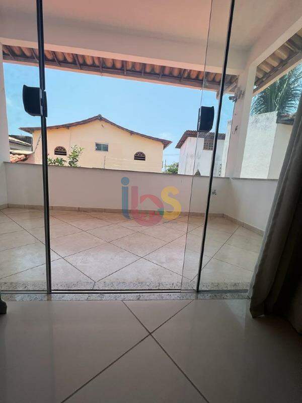 Casa para alugar com 4 quartos, 250m² - Foto 3