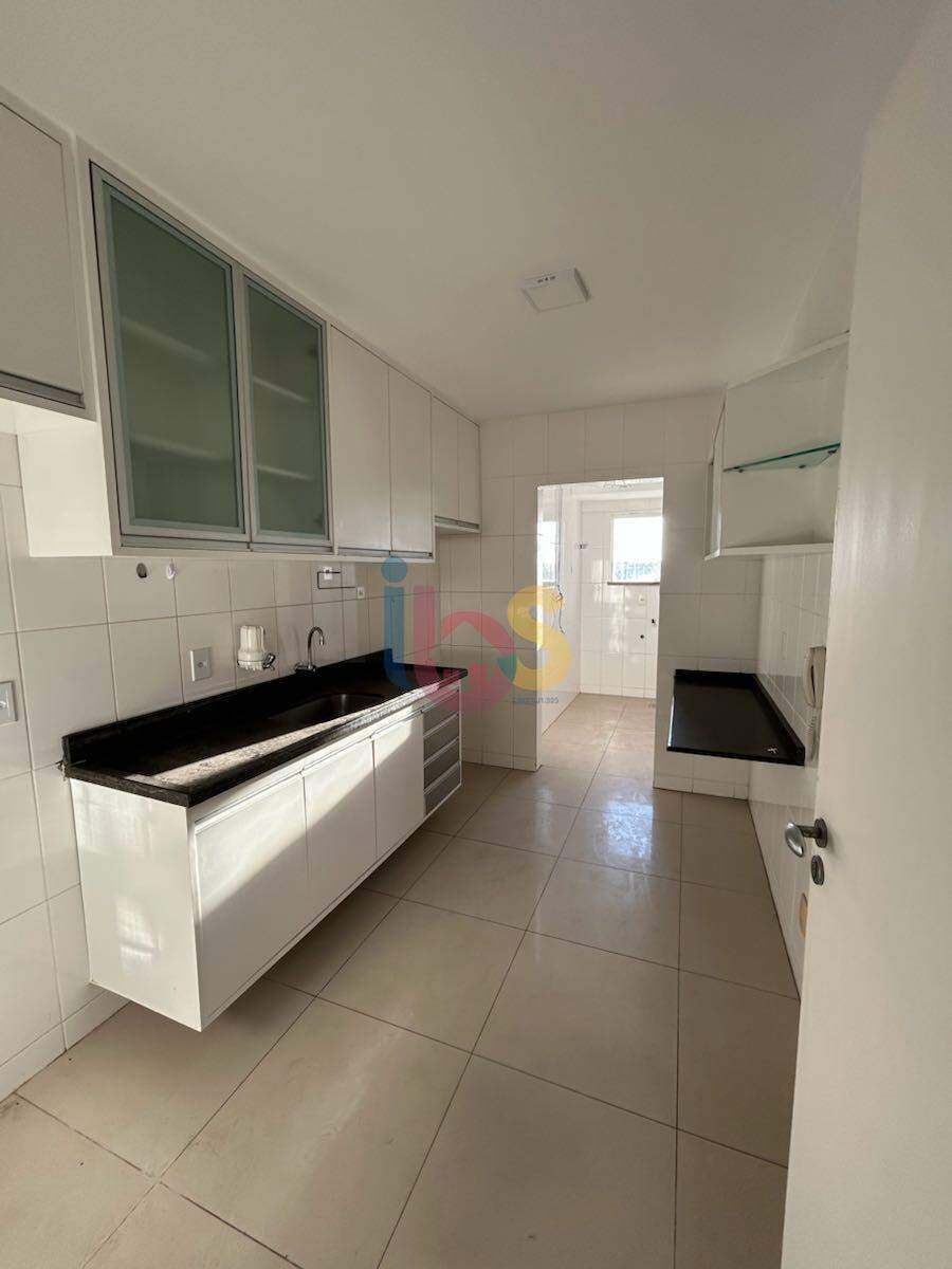 Apartamento à venda com 3 quartos, 107m² - Foto 10