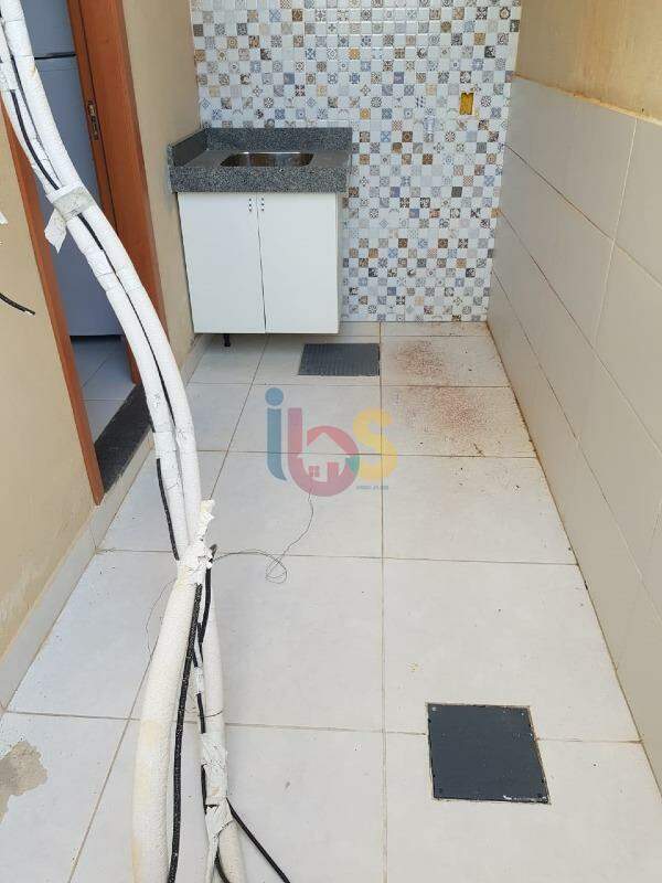 Apartamento à venda com 2 quartos, 43m² - Foto 2