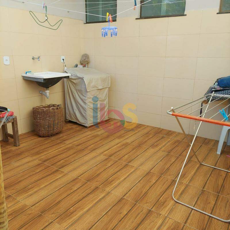 Casa à venda com 3 quartos, 250m² - Foto 28