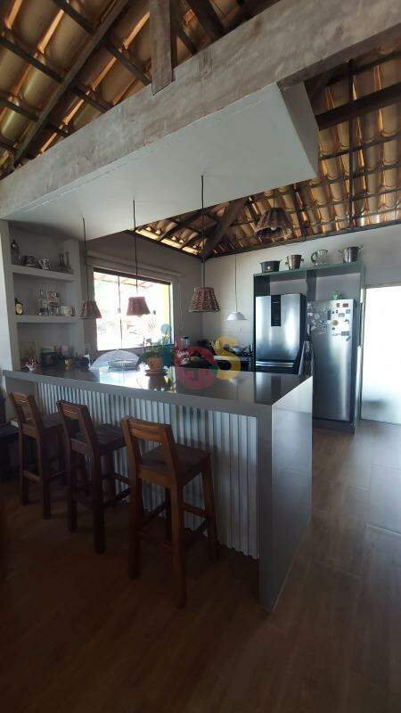 Casa à venda com 3 quartos, 250m² - Foto 19